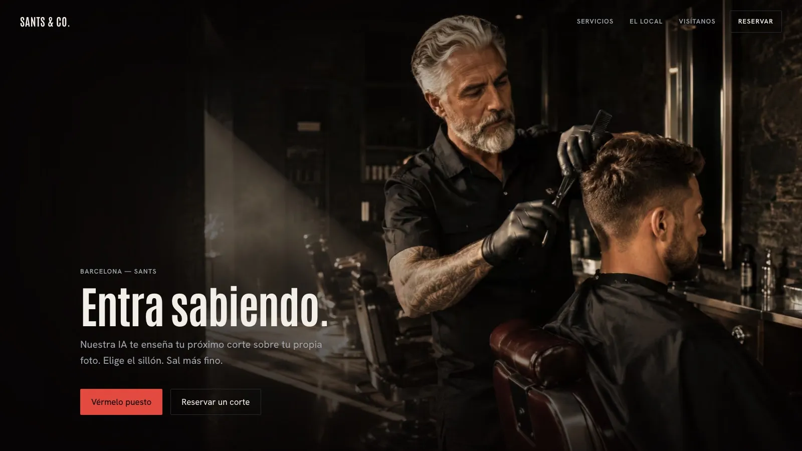 The Hairdresser AI demo salon: a dark barbershop, a barber mid-cut, and the headline "Entra sabiendo", which means walk in knowing.